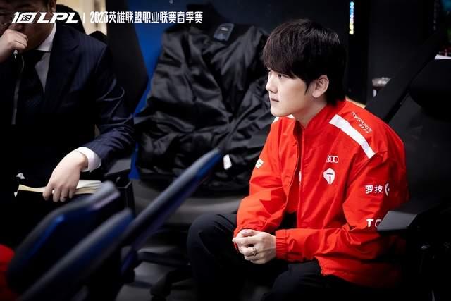 爱游戏开发者中心关于JackeyLove遭遇二十连败，美国队教练面临压力！的信息